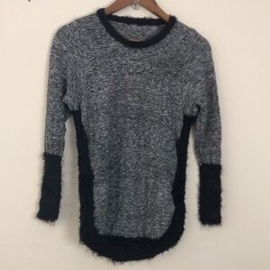 Black & gray knit sweater black faux fur trim rounded hem soft plush retro SZ LG